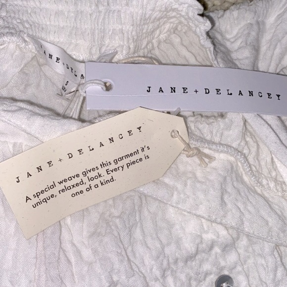 Jane & Delancey white sleeveless top size small oversized new with tags - Picture 2 of 6